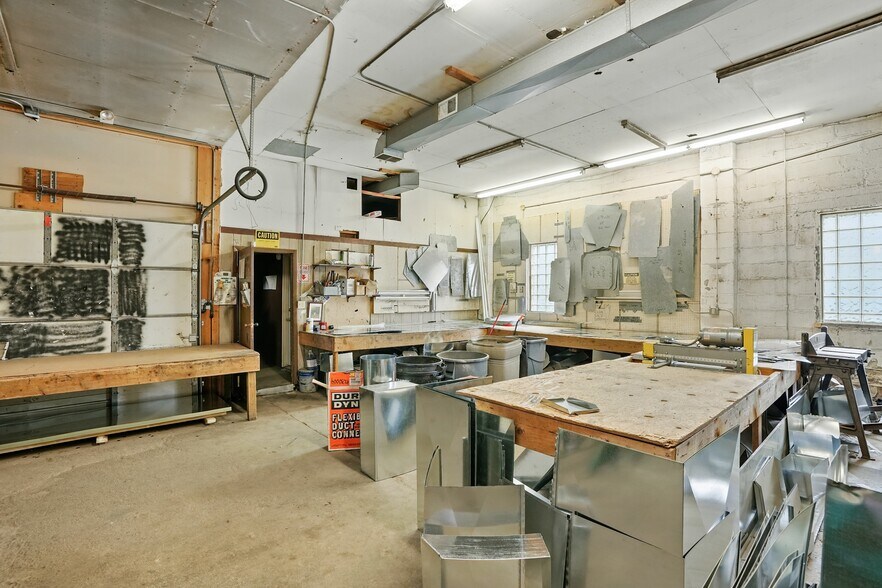 More Photos Of 137 E Joliet St, Schererville Office For Sale