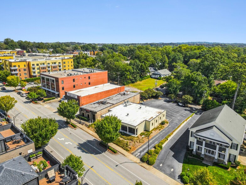 More Photos Of 610 N Main St, Greenville Office Residential For Lease