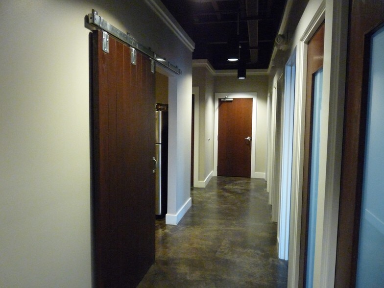 More Photos Of 607 Pendleton St, Greenville Office For Lease