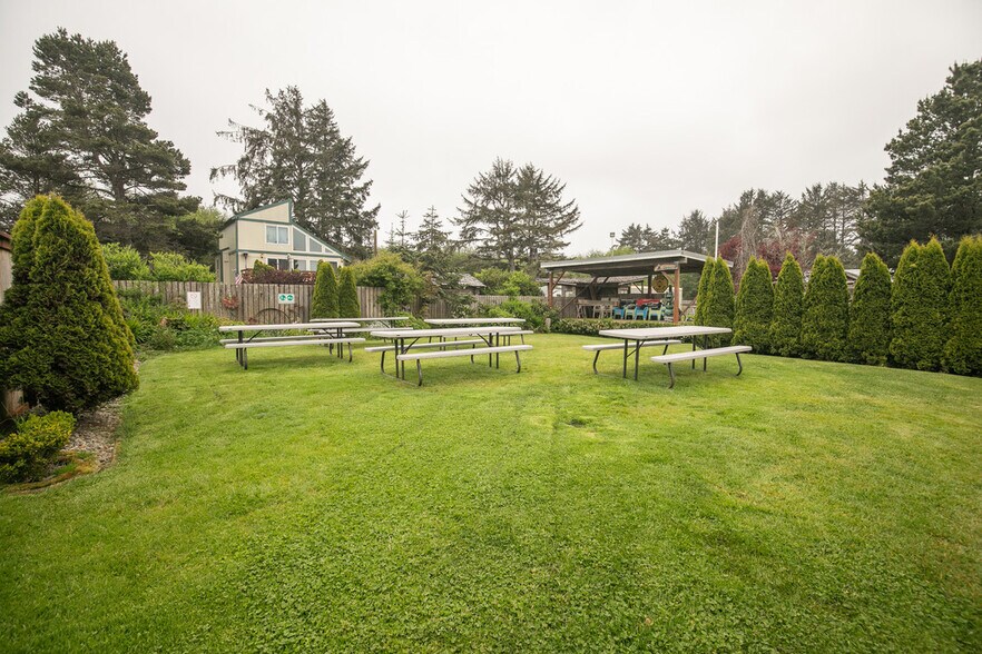 More Photos Of 3119 SR-109, Copalis Beach Restaurant For Sale