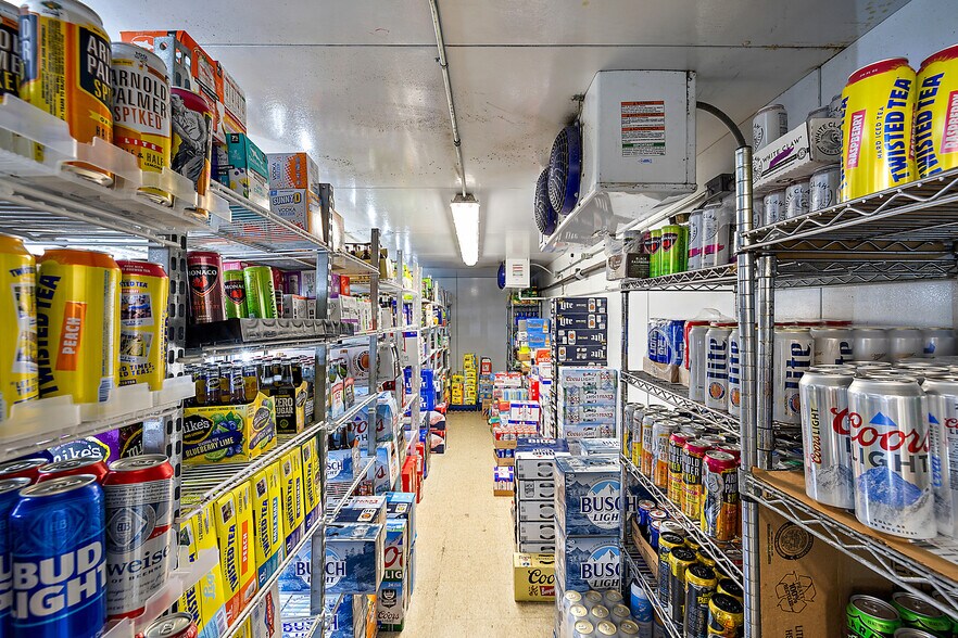 More Photos Of 3504 Palms Rd, Casco Drugstore For Sale