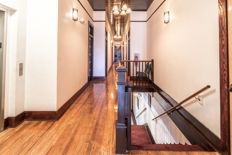 More Photos Of 400 E Nelson Ave, Defuniak Springs Hotel For Sale