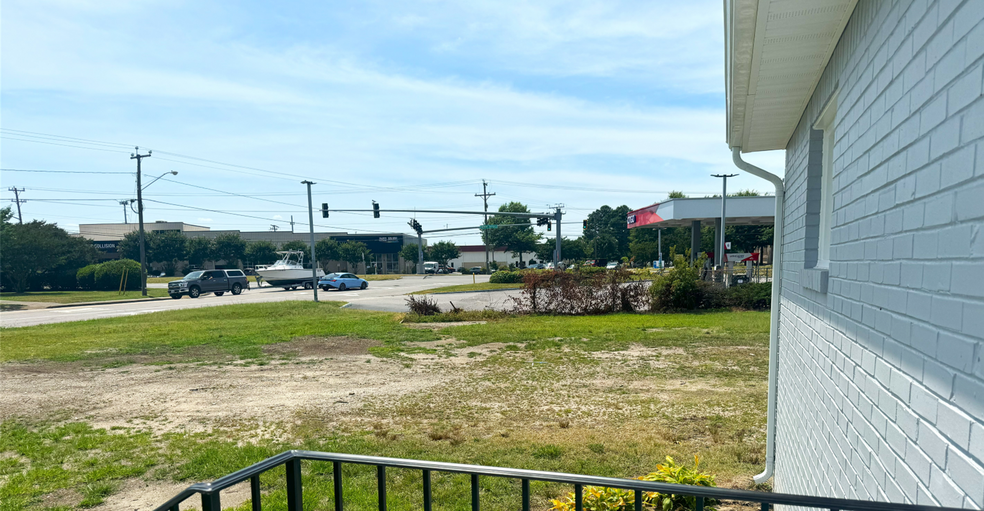 More Photos Of 5652 Bayside Rd, Virginia Beach Office For Sale