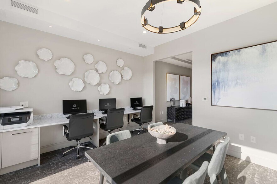 More Photos Of 3200 McKinney Ave, Dallas Multifamily For Sale