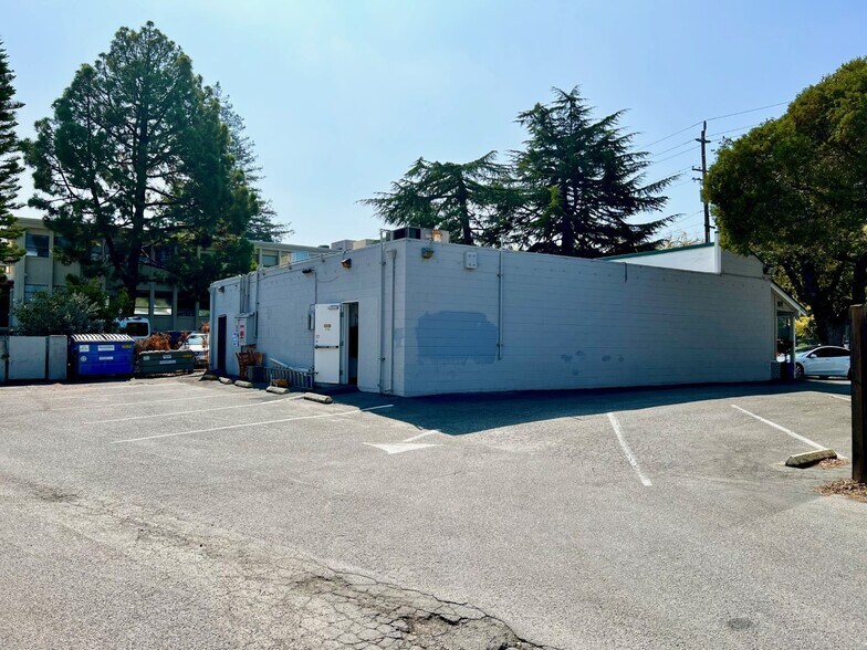 More Photos Of 4131-4133 El Camino Way, Palo Alto Restaurant For Sale