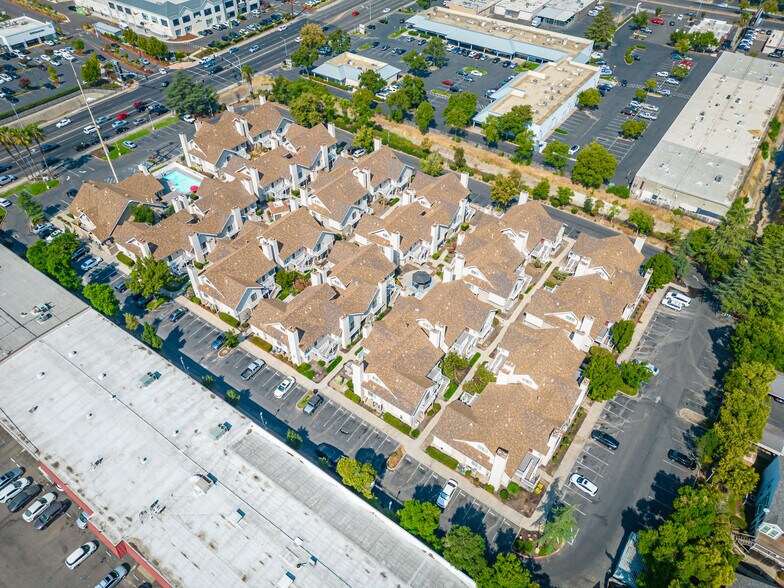 More Photos Of 1530 Howe Ave, Sacramento Hotel For Sale