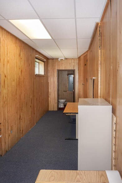 More Photos Of 1126 Old Route 66, Saint Robert Office For Sale