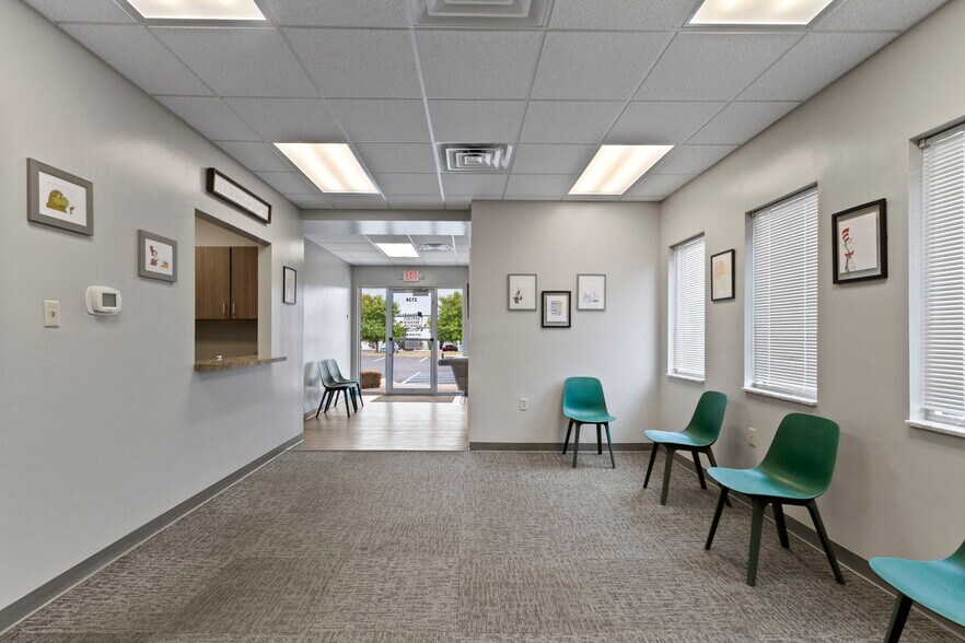 More Photos Of 2134 Holiday Ln, Franklin Medical For Sale