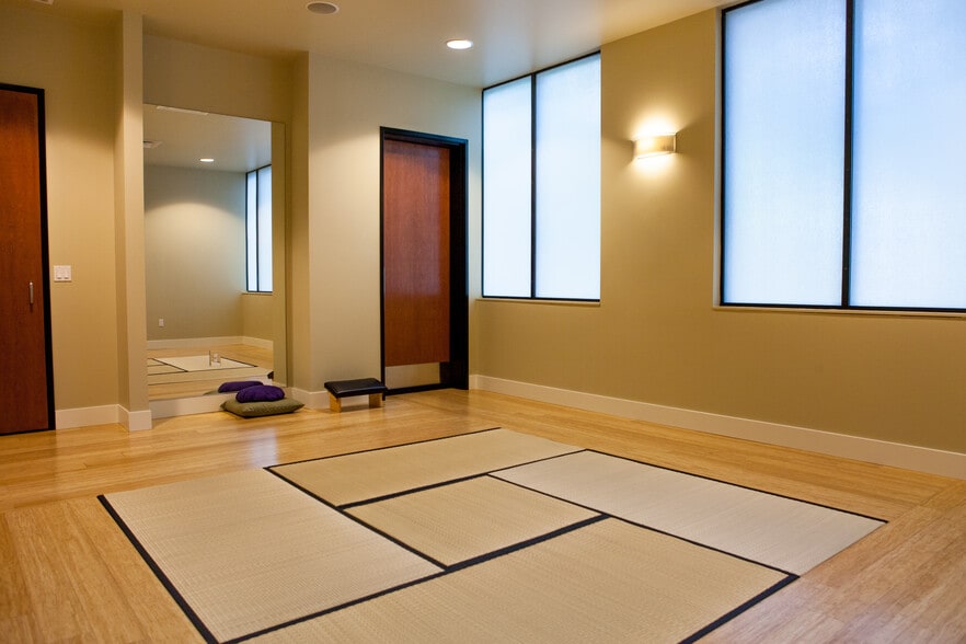 More Photos Of 1975 NW 167th Pl, Beaverton Office For Lease