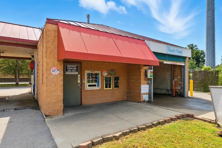 More Photos Of 6500 Greenwood Dr, Louisville Carwash For Sale