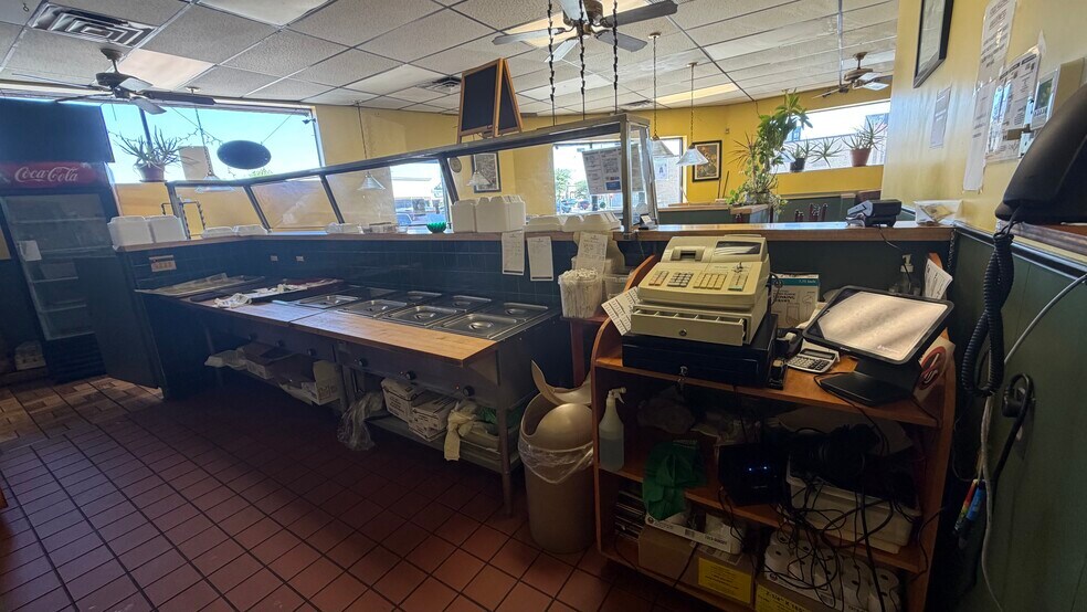 More Photos Of 4 Wheeler st, Lynn Restaurant For Lease