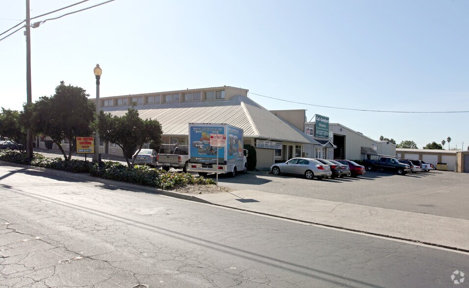 More Photos Of 1050 Kansas Ave, Modesto Warehouse For Lease