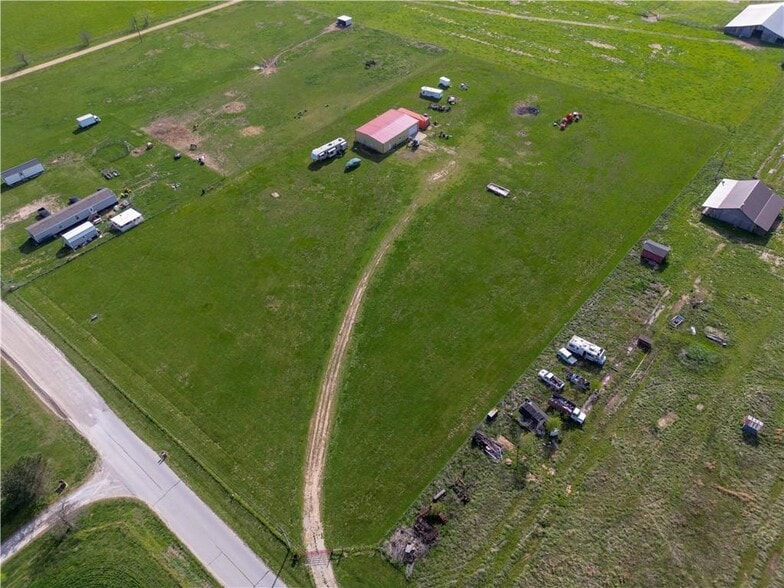 More Photos Of 19731 Nokes Farm Rd, Siloam Springs Trailer Camper Park For Sale