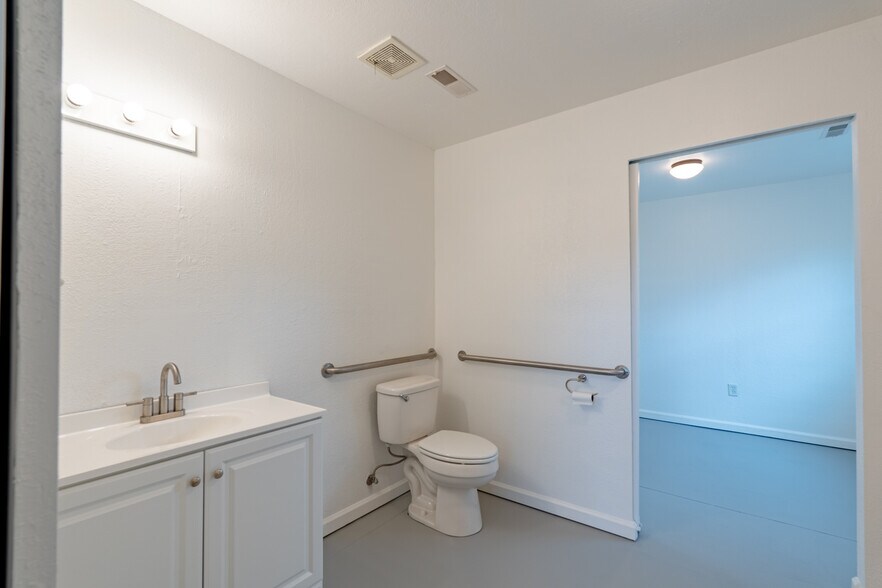 More Photos Of 202 Hemi Ln, Gravois Mills Specialty For Sale