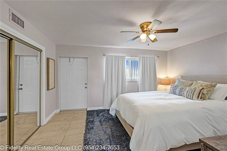 More Photos Of 2131 NE 40th Ct, Lighthouse Point Apartments For Sale