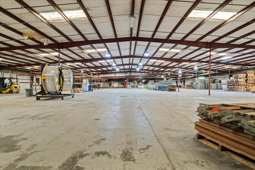 More Photos Of 119 E 6th Ave, Pamplico Industrial For Sale