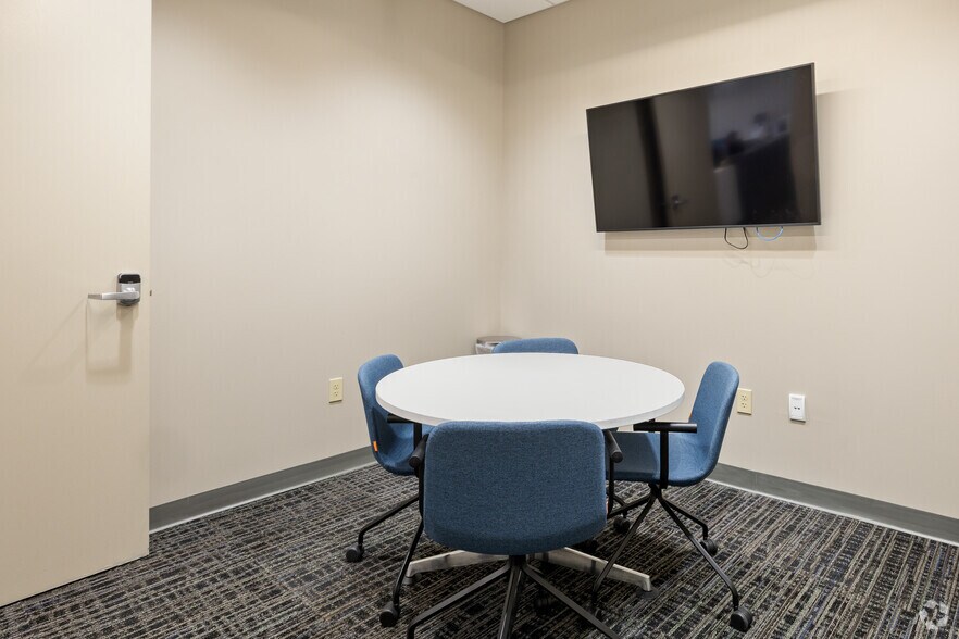 More Photos Of 101 N Monroe St, Tallahassee Coworking Space