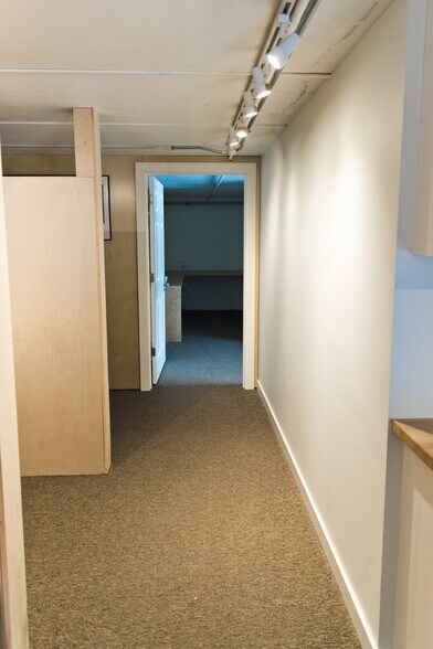 More Photos Of 203 Cooper Ave N, Saint Cloud Flex For Lease