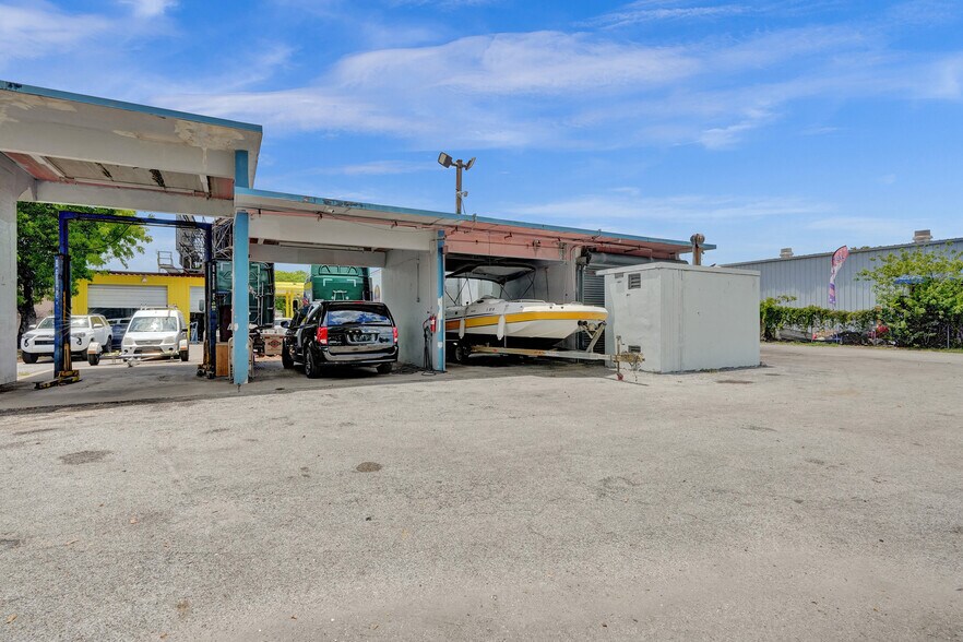 More Photos Of 5350 N State Road 7, Fort Lauderdale Auto Repair For Lease