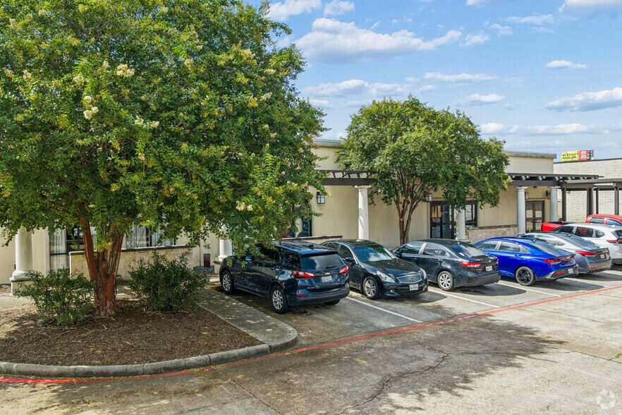 More Photos Of 17030 Red Oak Dr, Houston Medical For Sale