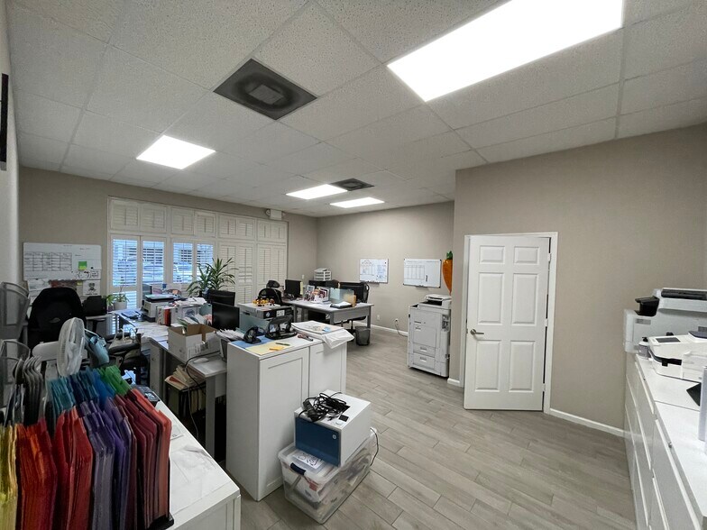More Photos Of 658 W Indiantown Rd, Jupiter Medical For Sale