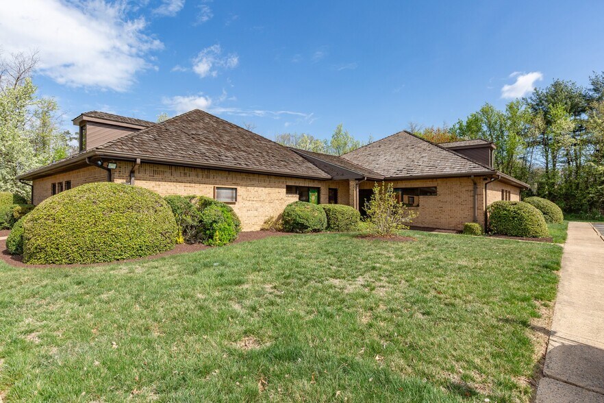 Primary Photo Of 415-416 Chatham Heights Rd, Fredericksburg Medical For Sale