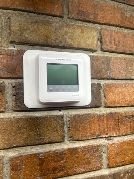 More Photos Of 3455 Martin Luther King Jr Dr SW, Atlanta Freestanding For Sale