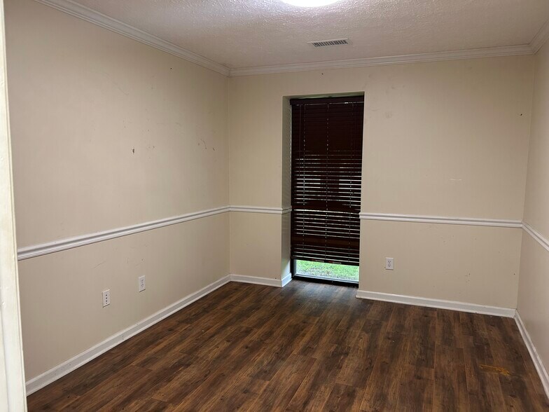 More Photos Of 9296 S Main St, Jonesboro Service For Sale