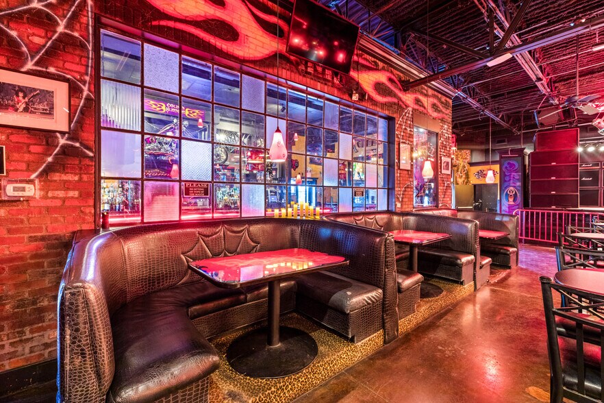 More Photos Of 6750 W Sahara Ave, Las Vegas Bar For Sale