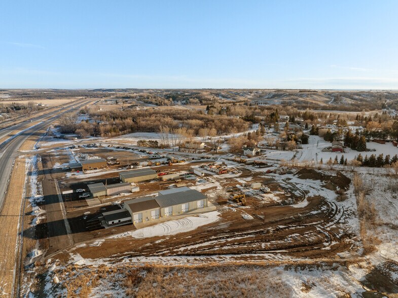More Photos Of 3050 Highway 52 South, Minot Flex For Lease
