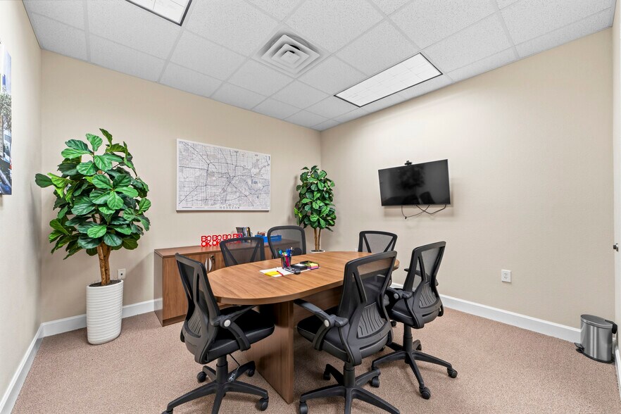 More Photos Of 2219 Sawdust Rd, The Woodlands Office For Sale