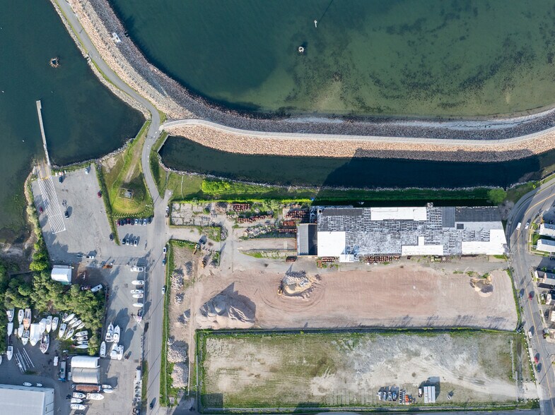 More Photos Of 21 Cove St, New Bedford Land For Lease
