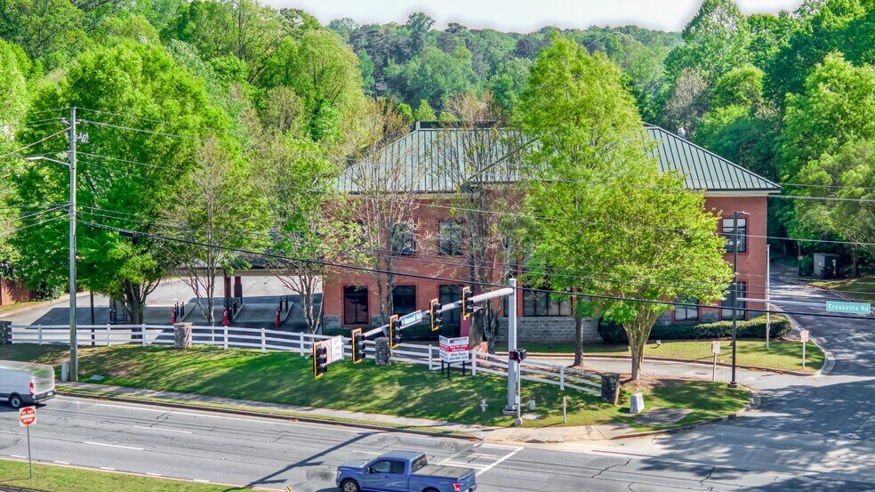 More Photos Of 525 E Crossville Rd, Roswell Office For Sale