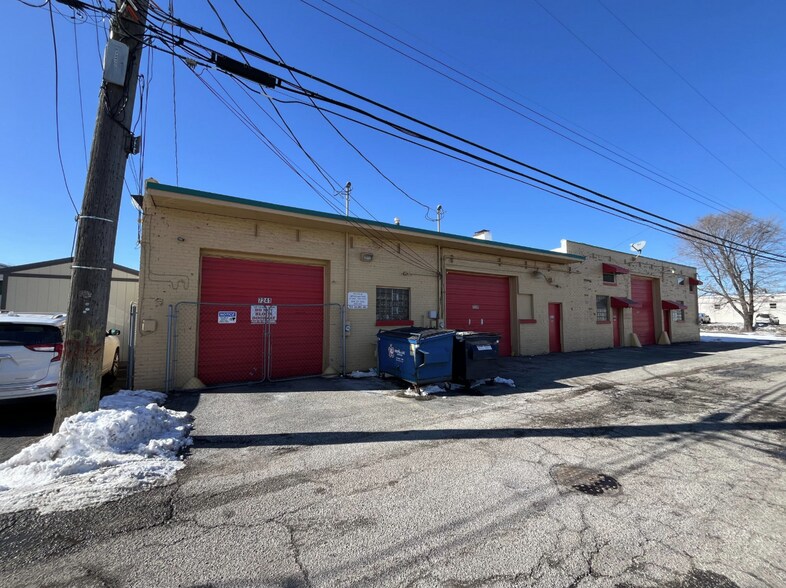 More Photos Of 7235-7241 Calumet Ave, Hammond Freestanding For Sale