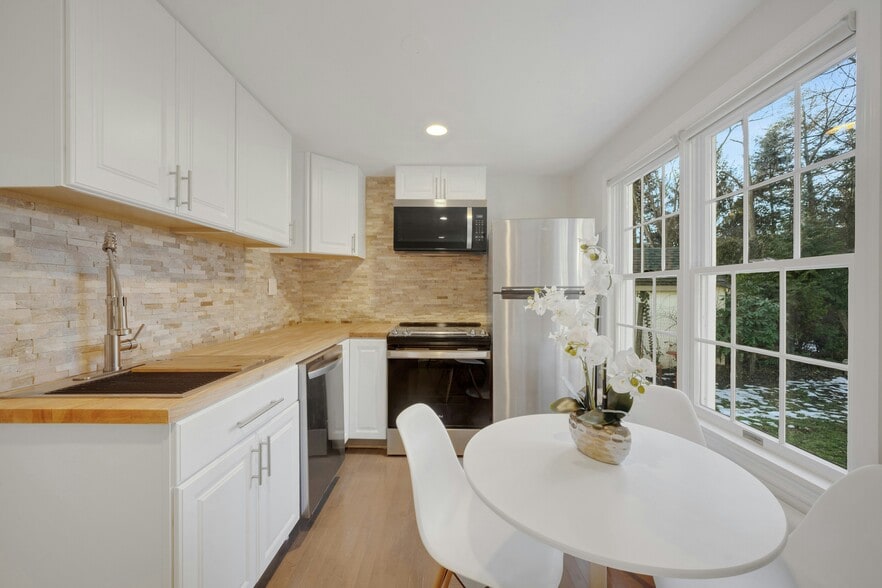 More Photos Of 4 Whitney Street Ext, Westport Office Residential For Sale