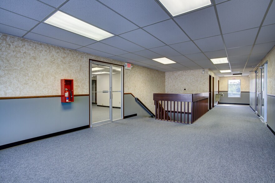 More Photos Of 225 S Academy Blvd, Colorado Springs Office For Sale