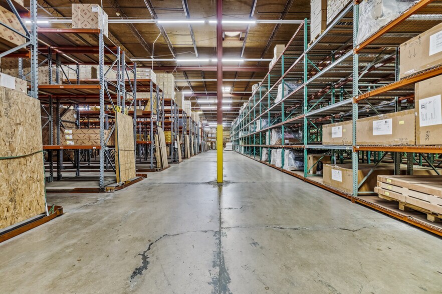 More Photos Of 91-262 Oihana St, Kapolei Warehouse For Lease