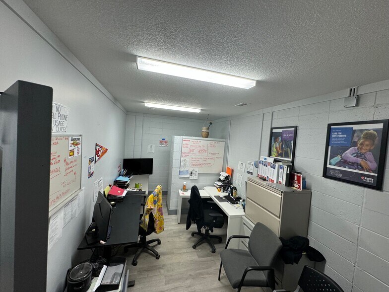 More Photos Of 8753 E US 40 Hwy, Kansas City Land For Lease