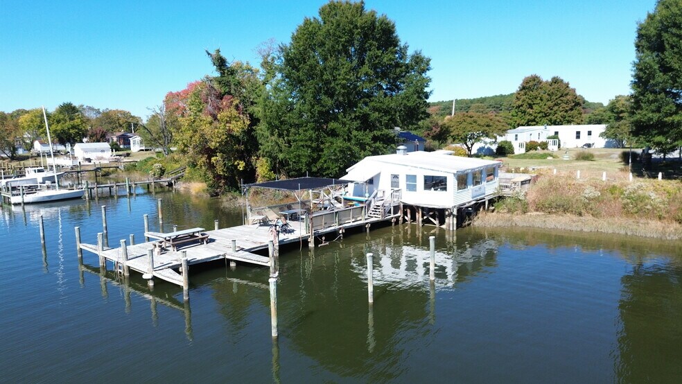 More Photos Of 38869 Morris Point Rd, Abell Restaurant For Sale