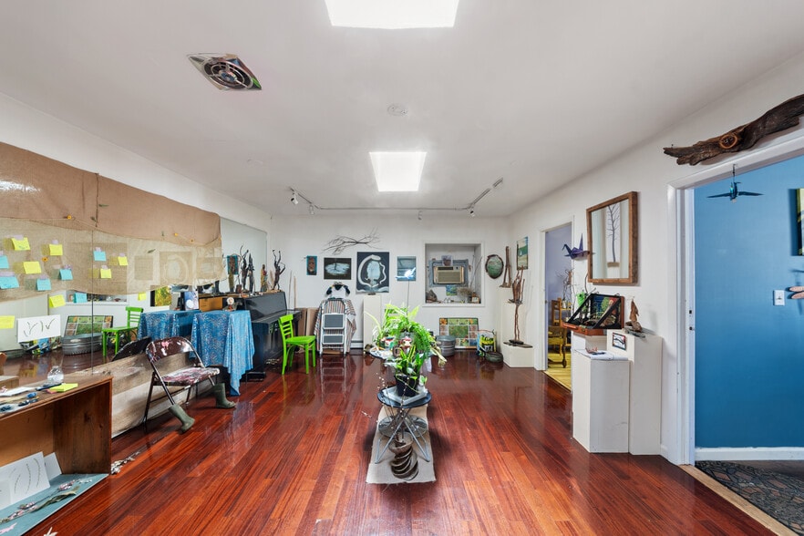 More Photos Of 925 South St, Peekskill Office For Sale