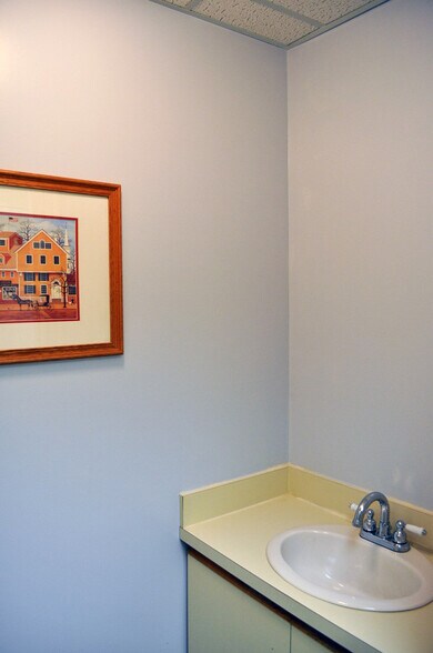 More Photos Of 285 Littleton Rd, Westford Office Residential For Sale