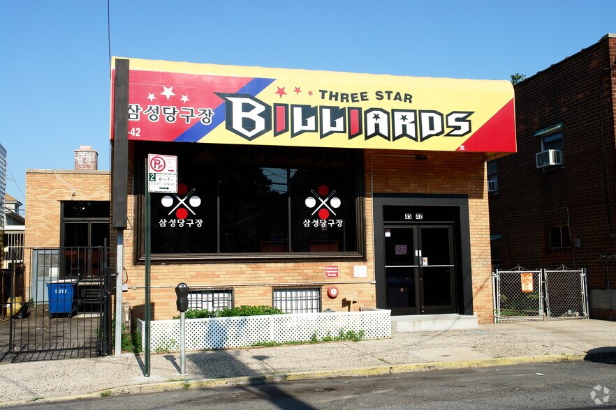 Primary Photo Of 45-42 162nd St, Flushing Storefront For Lease