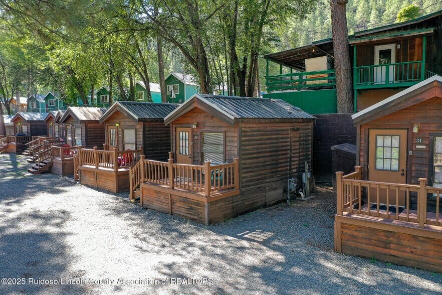 More Photos Of 616 Sudderth Dr, Ruidoso General Retail For Sale