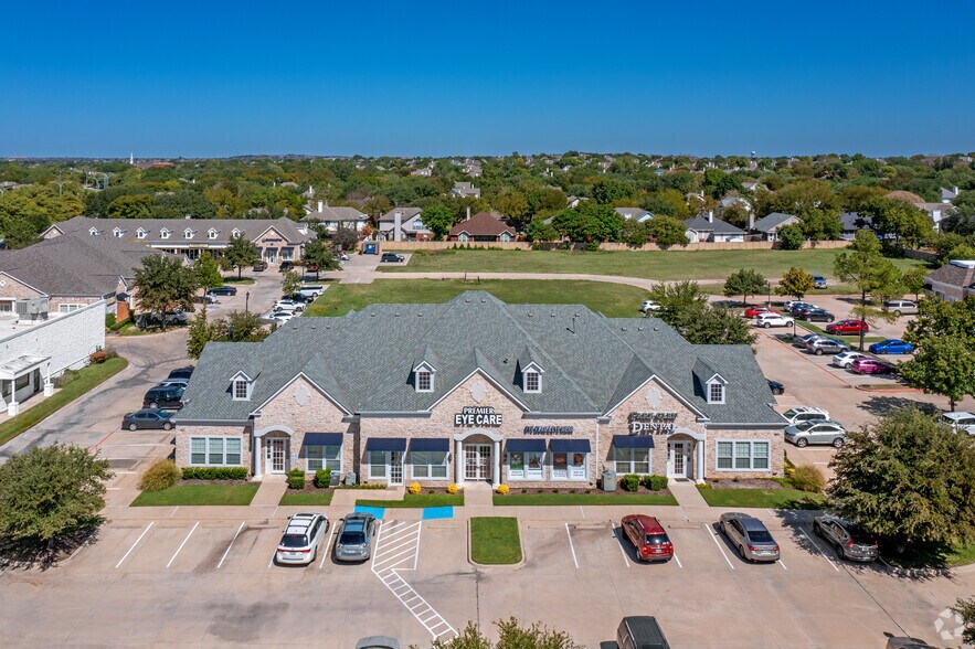 More Photos Of 5421 Basswood Blvd, Fort Worth Business Park For Lease