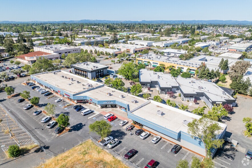 More Photos Of 3565-3589 Industrial Dr, Santa Rosa Unknown For Lease