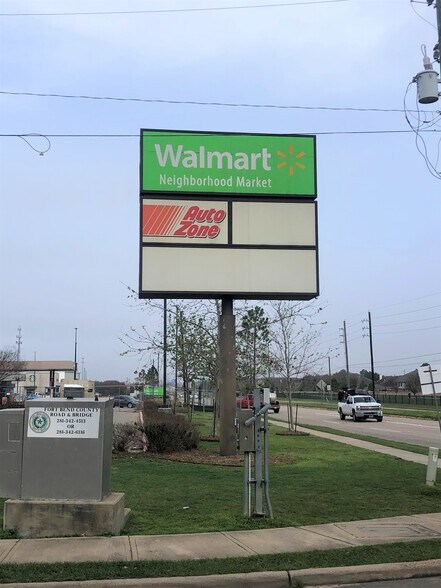 More Photos Of 24919 Westheimer Pky, Katy Freestanding For Lease