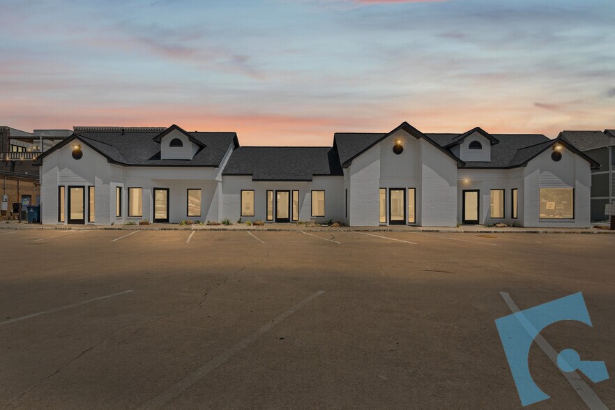 More Photos Of , Lewisville Office For Sale