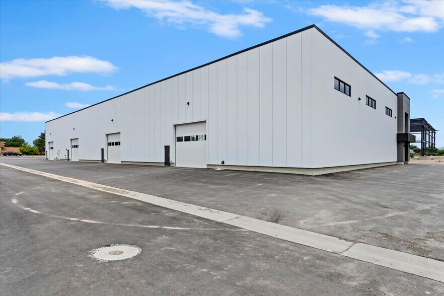More Photos Of 1166 N 2000 W, Farr West Light Distribution For Lease
