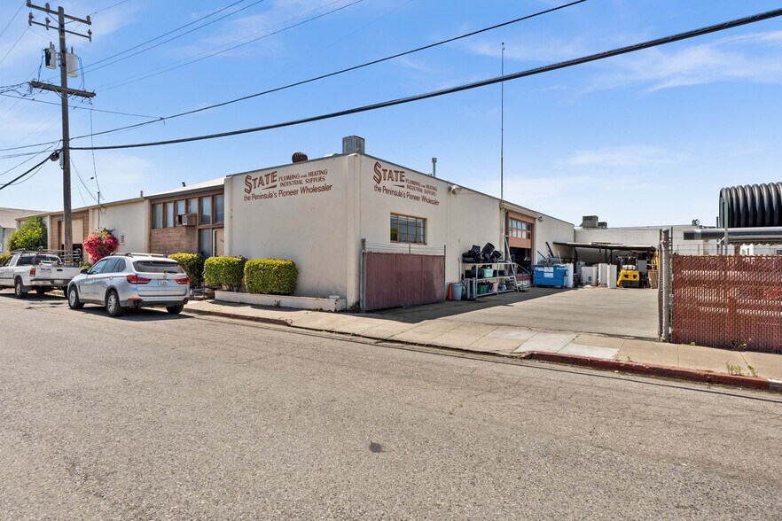 Primary Photo Of 1000 American St, San Carlos Warehouse For Sale