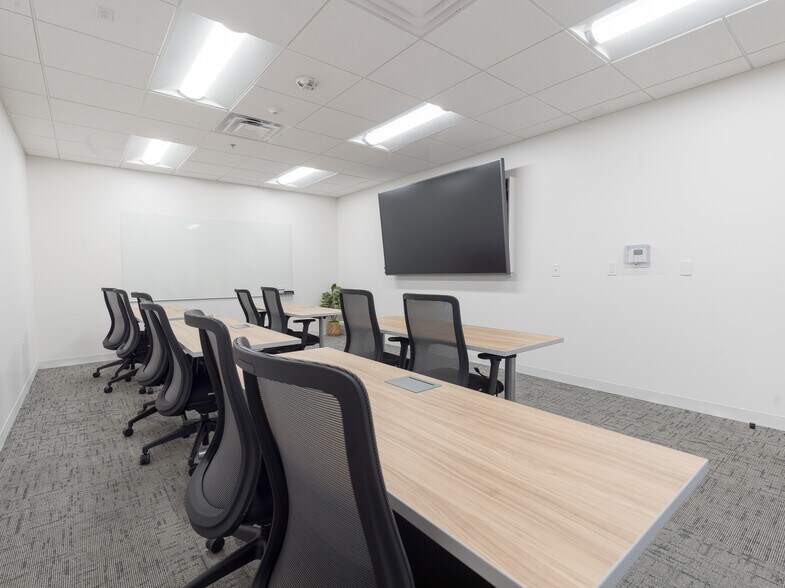 More Photos Of 114 W Main St, Mesa Coworking Space